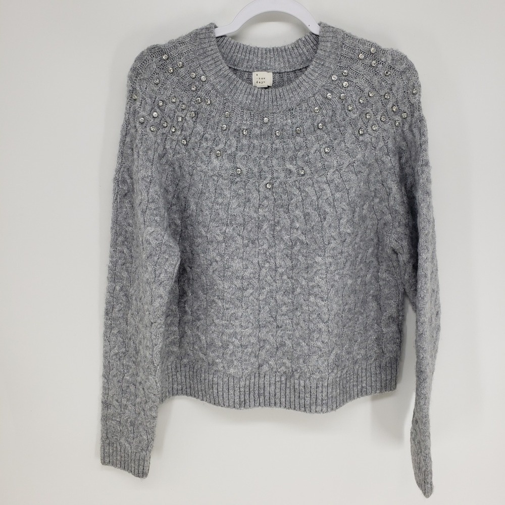 A‎ New Day Rhinestone Embellished Cable Knit Sweater Womens L Gray Sparkle Crew